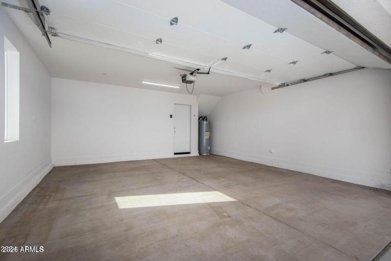 20250930231253627376000000-o