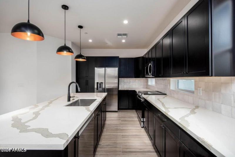 20250930231253094916000000-o