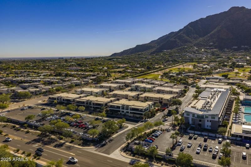 Villas with Mountain Views