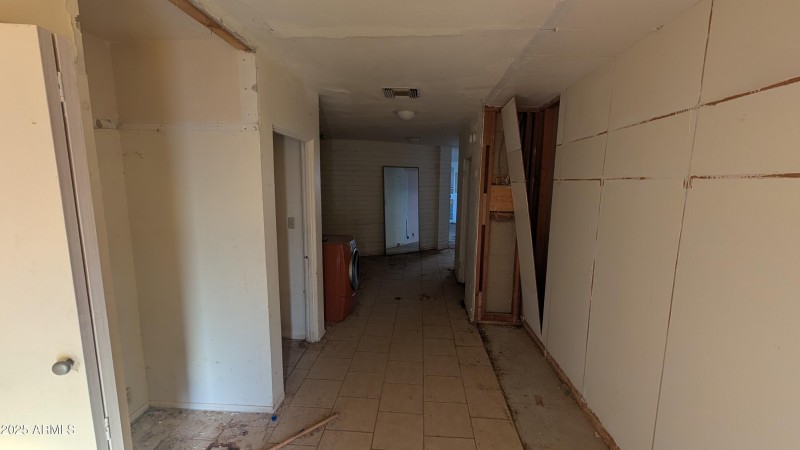 Hallway and Laundry2