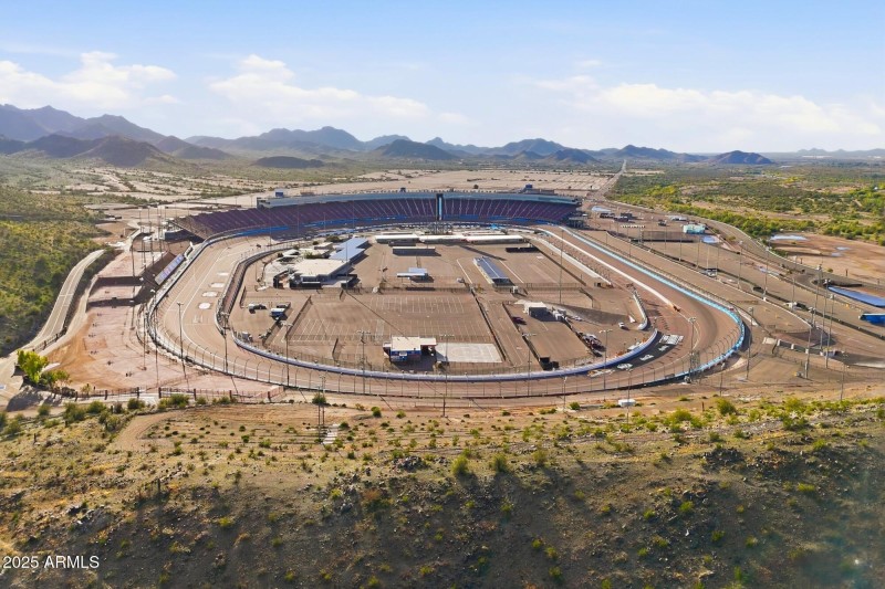 Nick Land MLS Nick Land photos 5