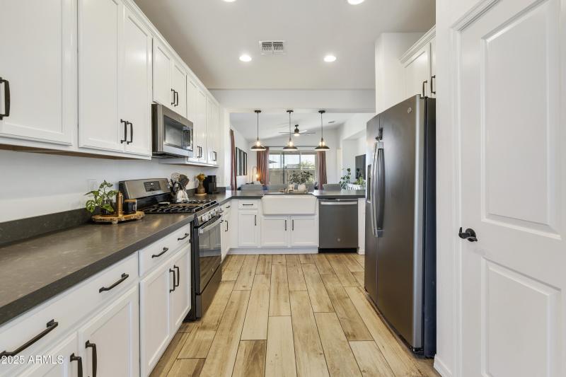 56-print-_tm_5913-_tm_5917