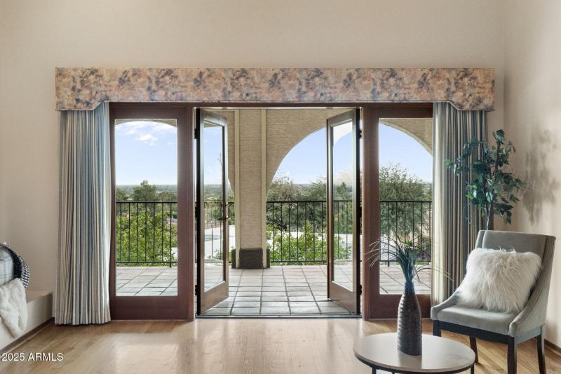 40-7242 N 23rd Place