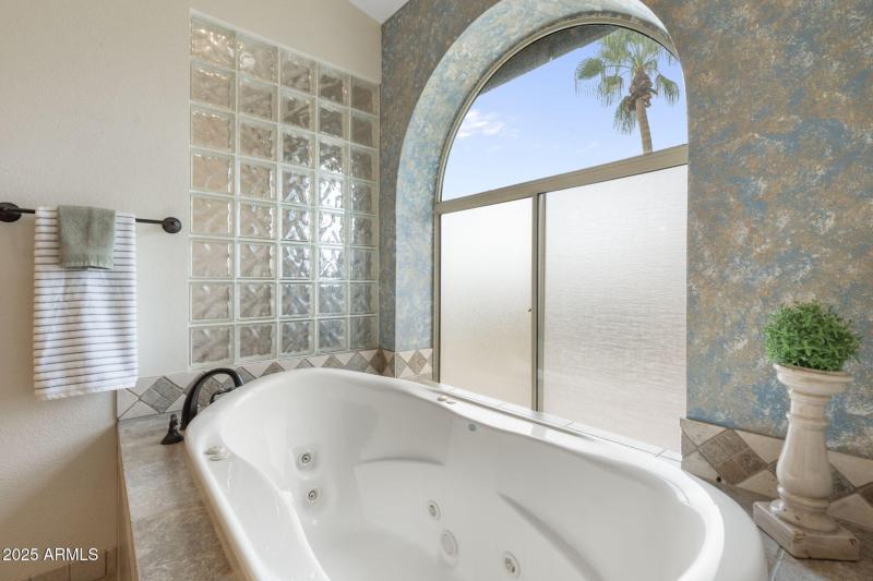 49-7242 N 23rd Place