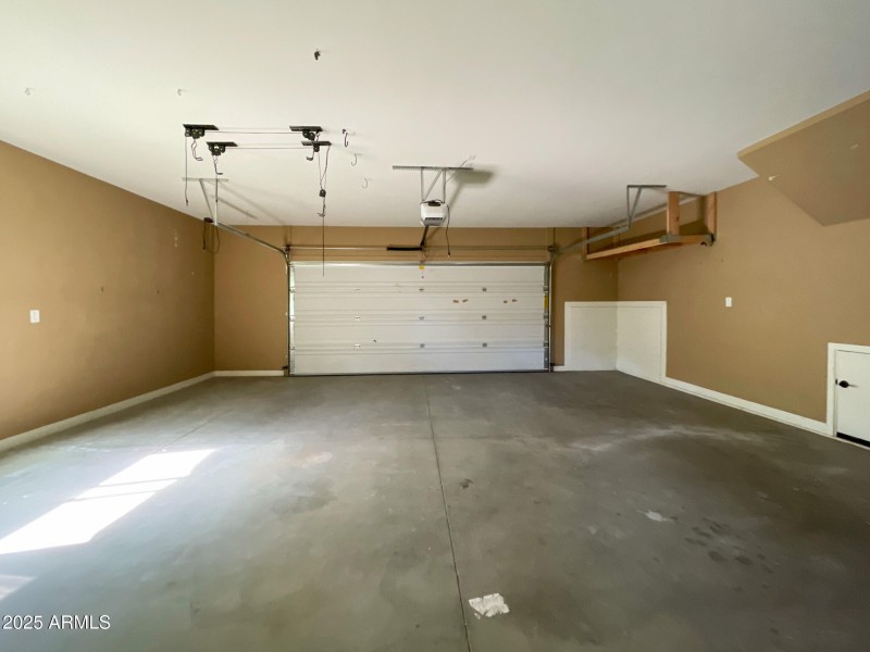 24 Garage Interior