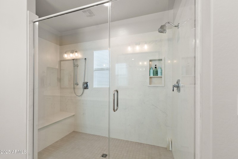 23065 e carriage way-15