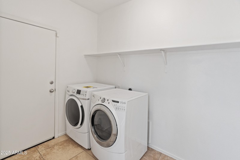 35903 W Velazquez Dr-11