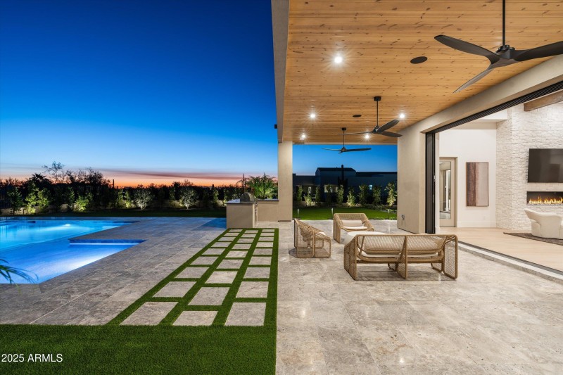 54-27159 N 67th St (56 of 79)