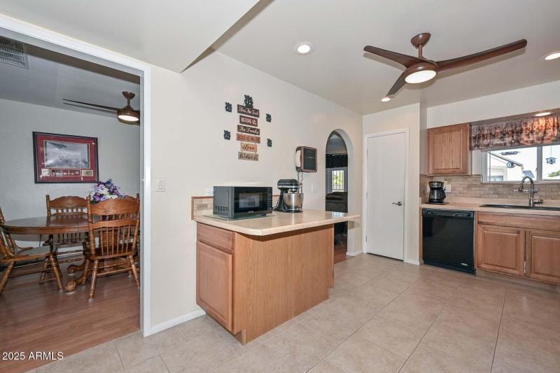 Kitchen-Dinin g Room