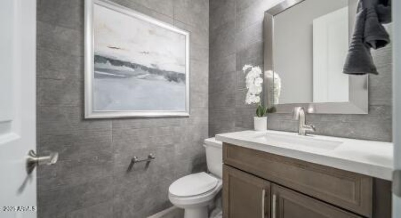 18944 E Druids Glen Rd ~ Ready Now!