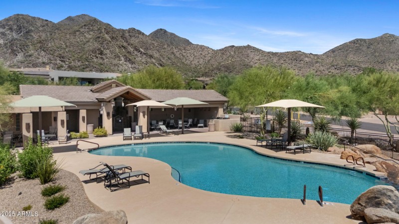 100 Hills Community Pool