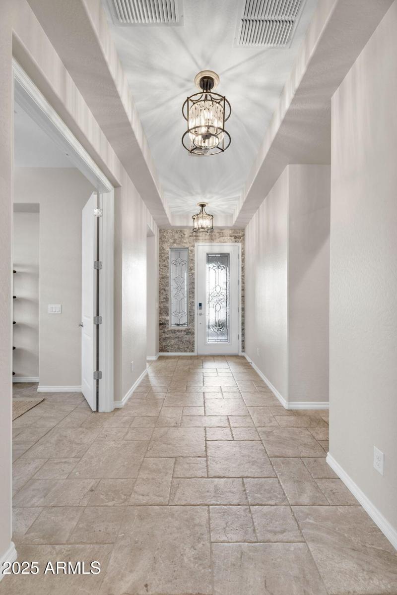 4-web-or-mls-35532 N Sunset Trail-4