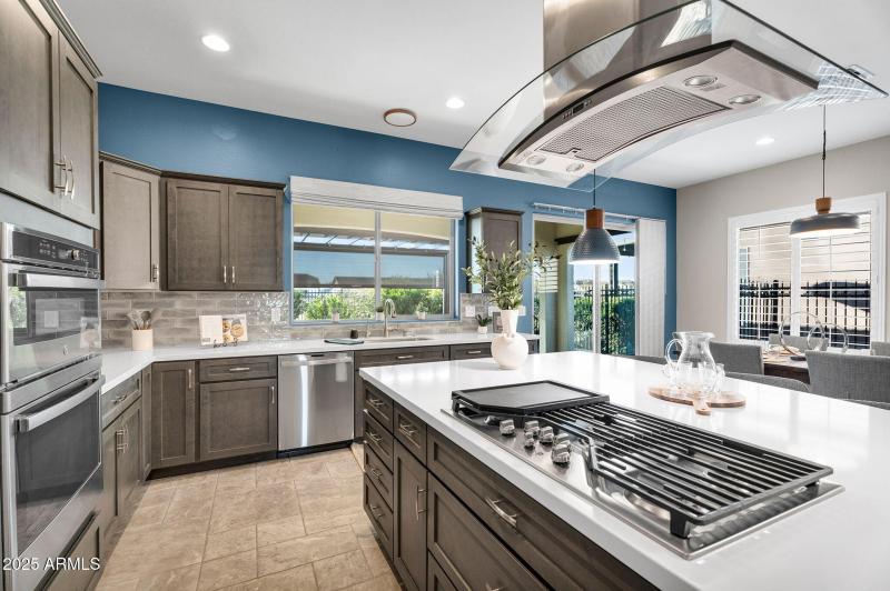 12-web-or-mls-35532 N Sunset Trail-15