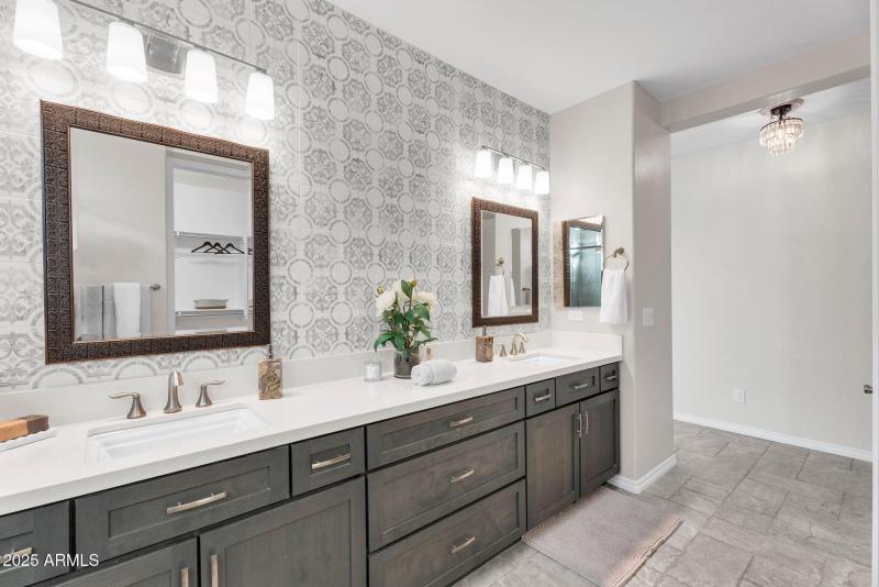 24-web-or-mls-35532 N Sunset Trail-22