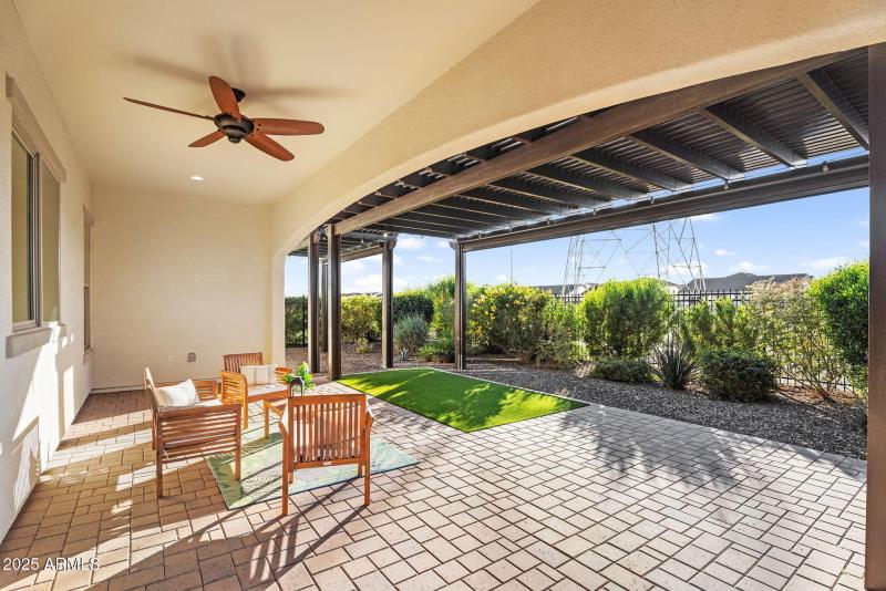 33-web-or-mls-35532 N Sunset Trail-34