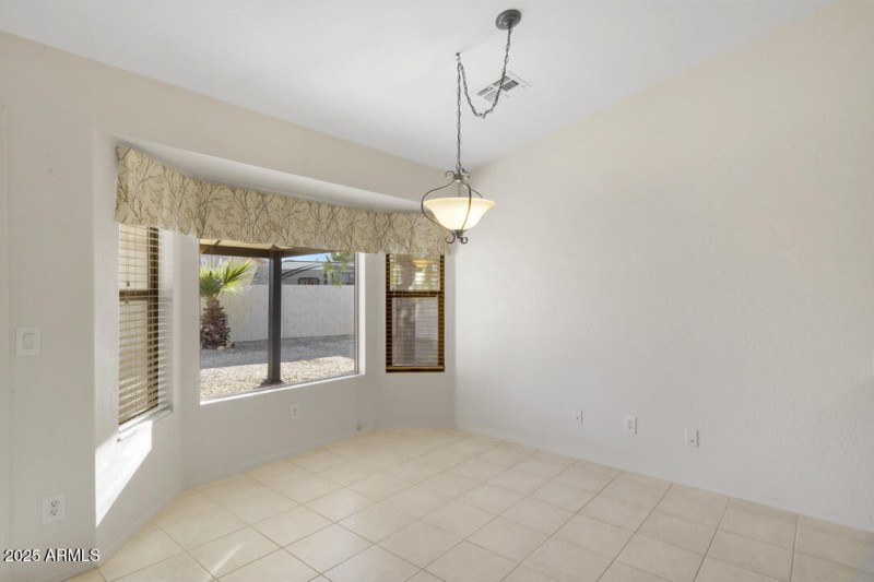 C30CC602-2AE4-4CA7-96A3-9B173223E355_1_1