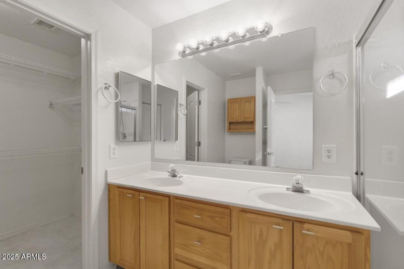 29B573DA-3BF9-4C75-9B67-832599BEE20B_1_1