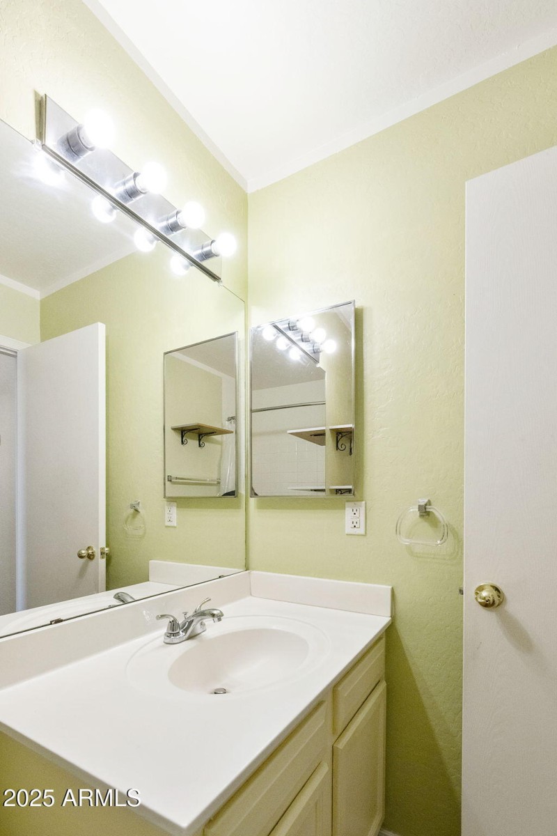 11-web-or-mls-DLB_0457