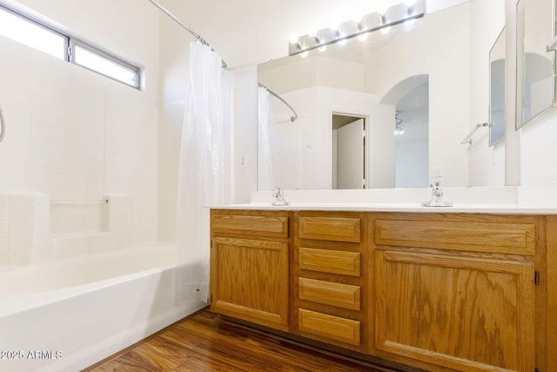 12-web-or-mls-DLB_0458