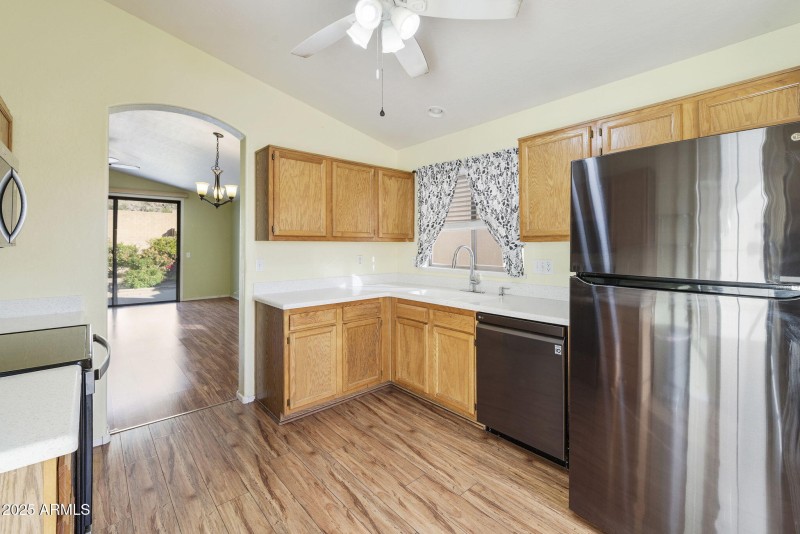 24-web-or-mls-dlb_0482-dlb_0486