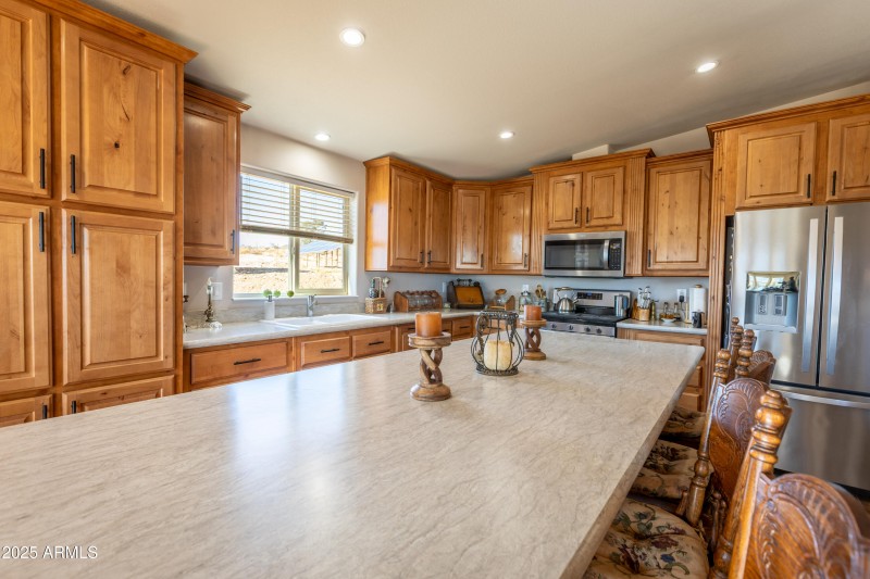 KNK-905 Mnt Lion Pass-71