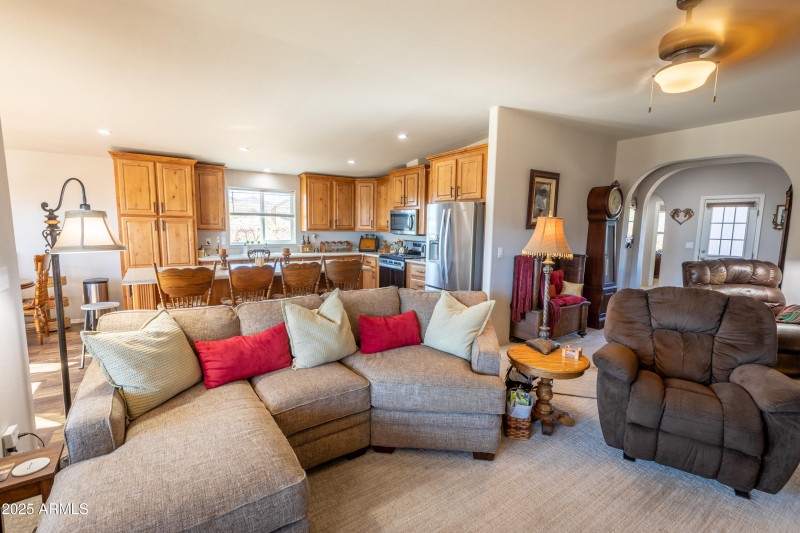 KNK-905 Mnt Lion Pass-77