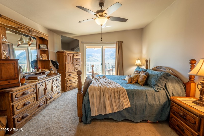 KNK-905 Mnt Lion Pass-81