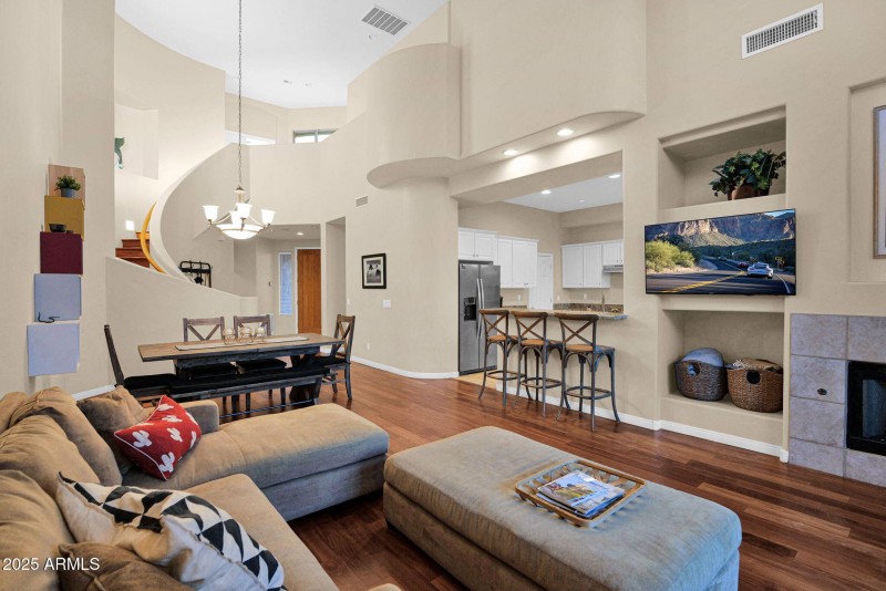 1-web-or-mls-P1404499