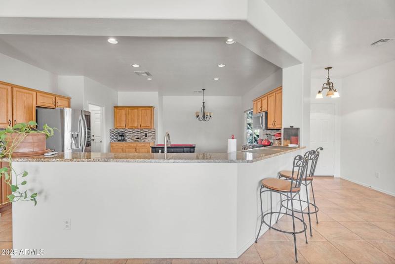 8-web-or-mls-21279 E Twin Acres Dr -8