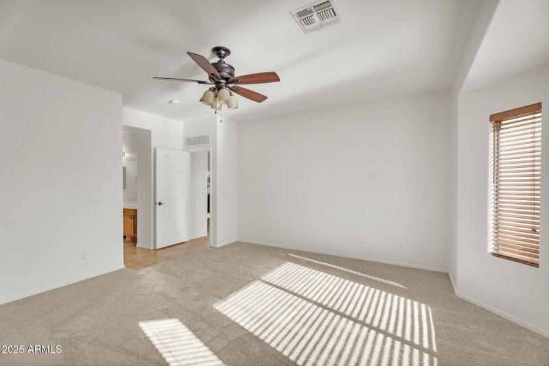 23-web-or-mls-21279 E Twin Acres Dr -21