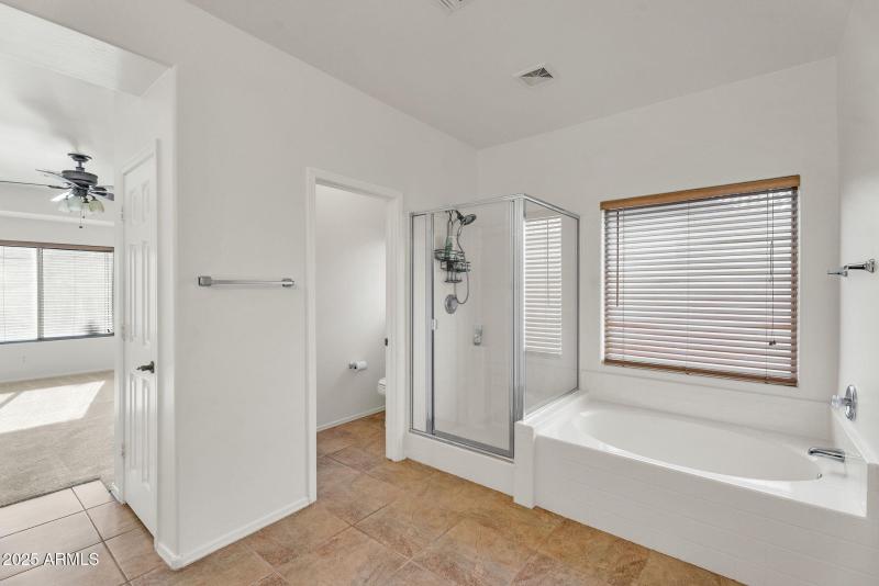 26-web-or-mls-21279 E Twin Acres Dr -26