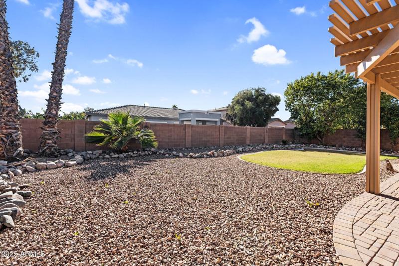 43-web-or-mls-21279 E Twin Acres Dr -44