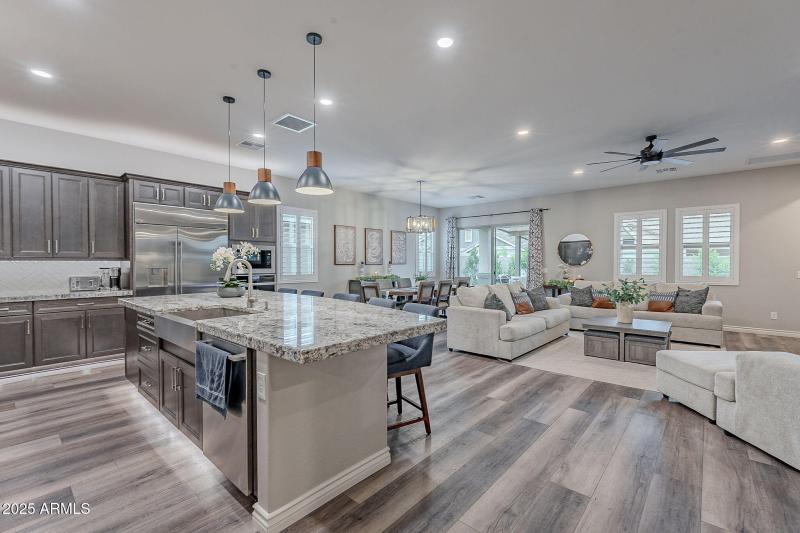 16-web-or-mls-Reins-16