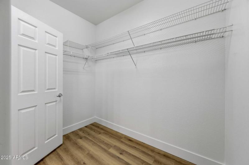 22-web-or-mls-42534 W Heavenly Place-22