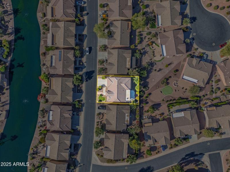 45-web-or-mls-42534 W Heavenly Place-45