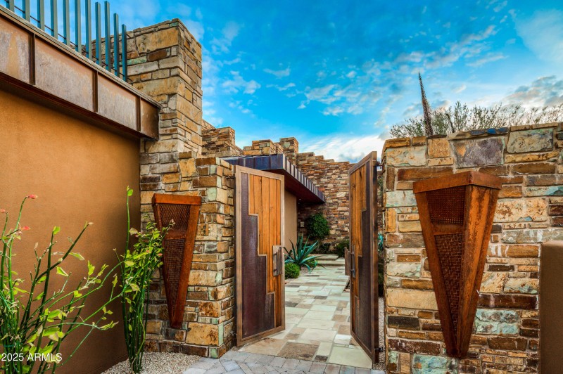 Front Court Yard Entry