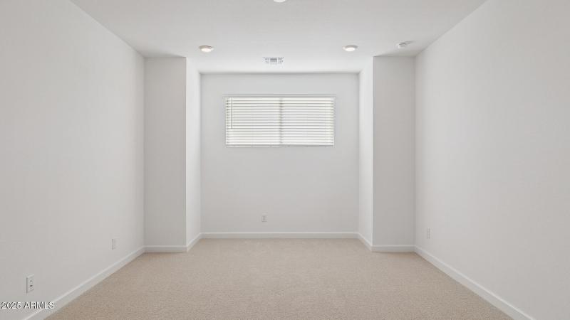 3985_Phoenician_Lot 2081_Aloravita_Peori