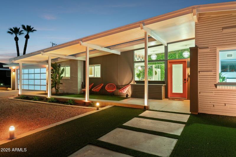 True mid-century modern artistry