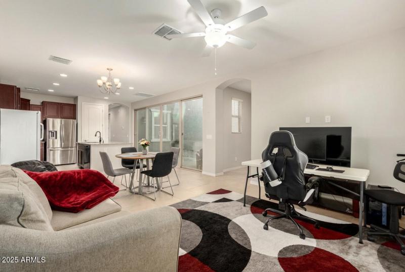 Dinding table Virtural