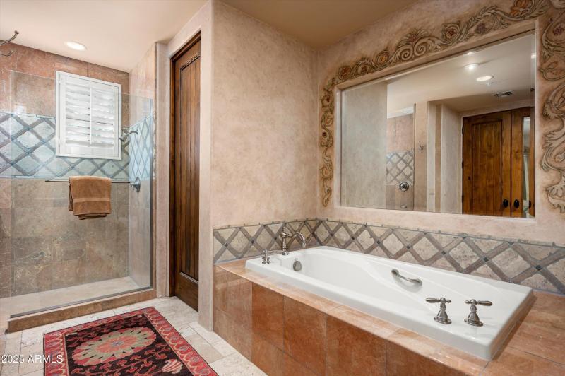 23-10072 E Blue Sky Dr-23