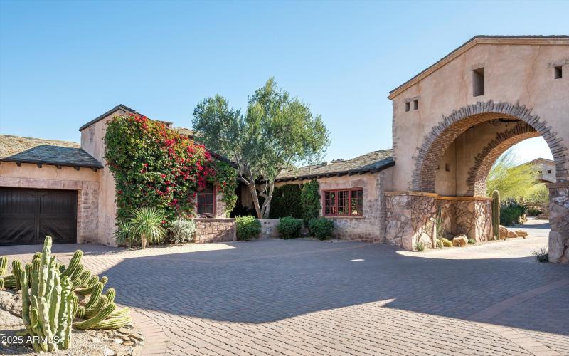 40-10072 E Blue Sky Dr-40