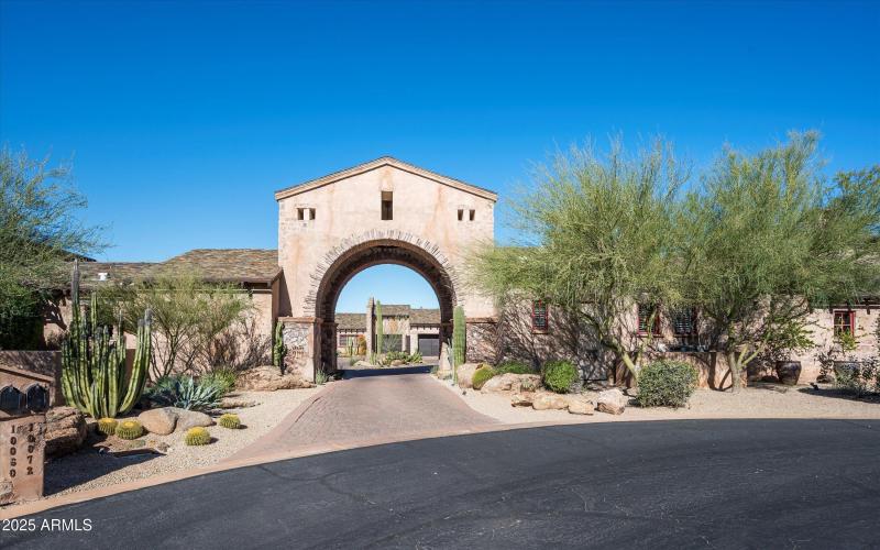 41-10072 E Blue Sky Dr-41