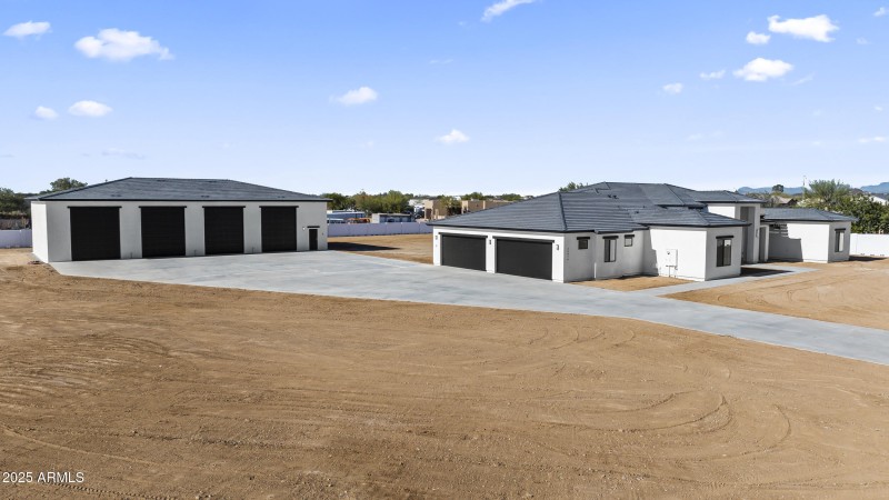 115_dji_20251211124310_0731_d