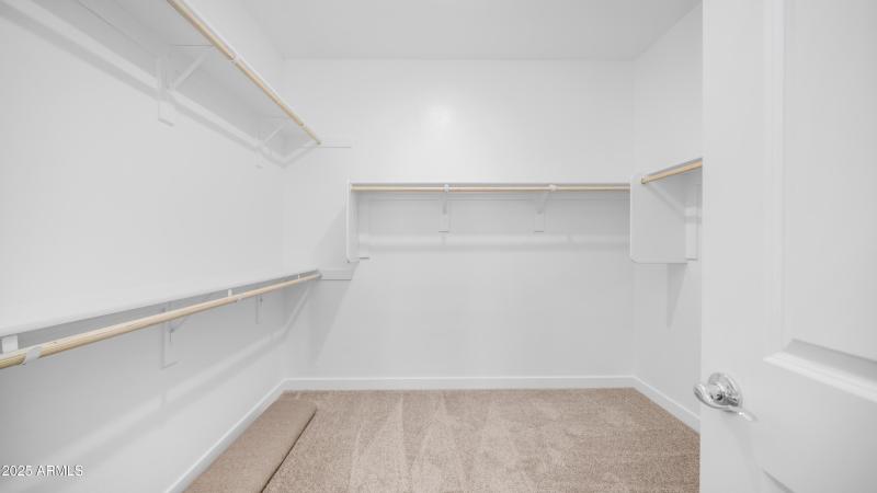 Large Master Walk in Closet