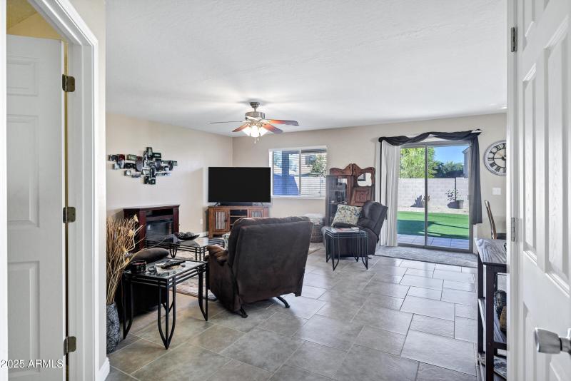 2408 W Allens Peak Dr-7