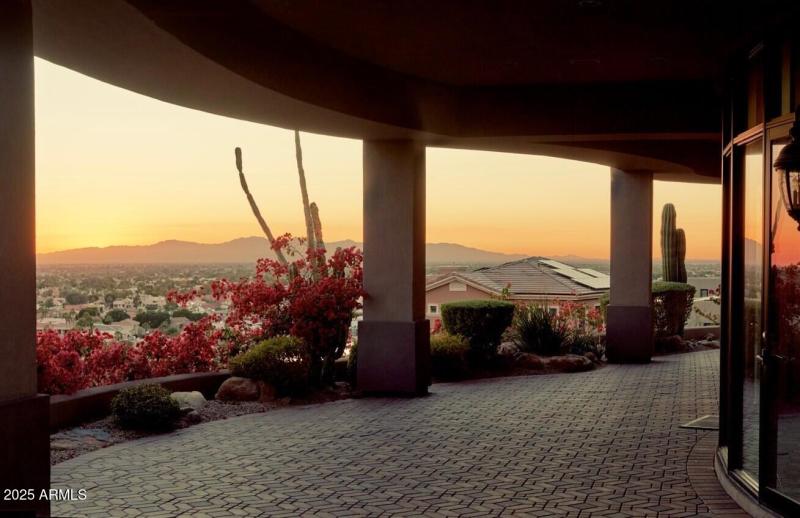 arrowhead house view