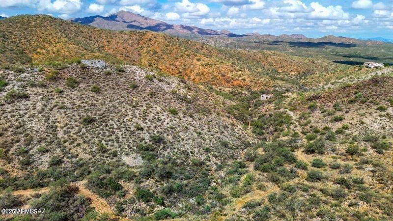 20251008080151999272000000-o