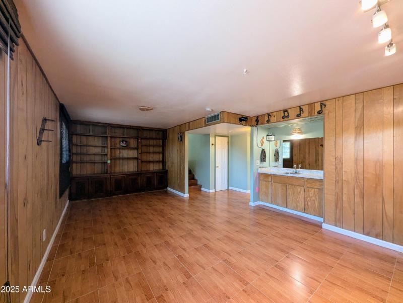 4019 W SAN MIGUEL AVE