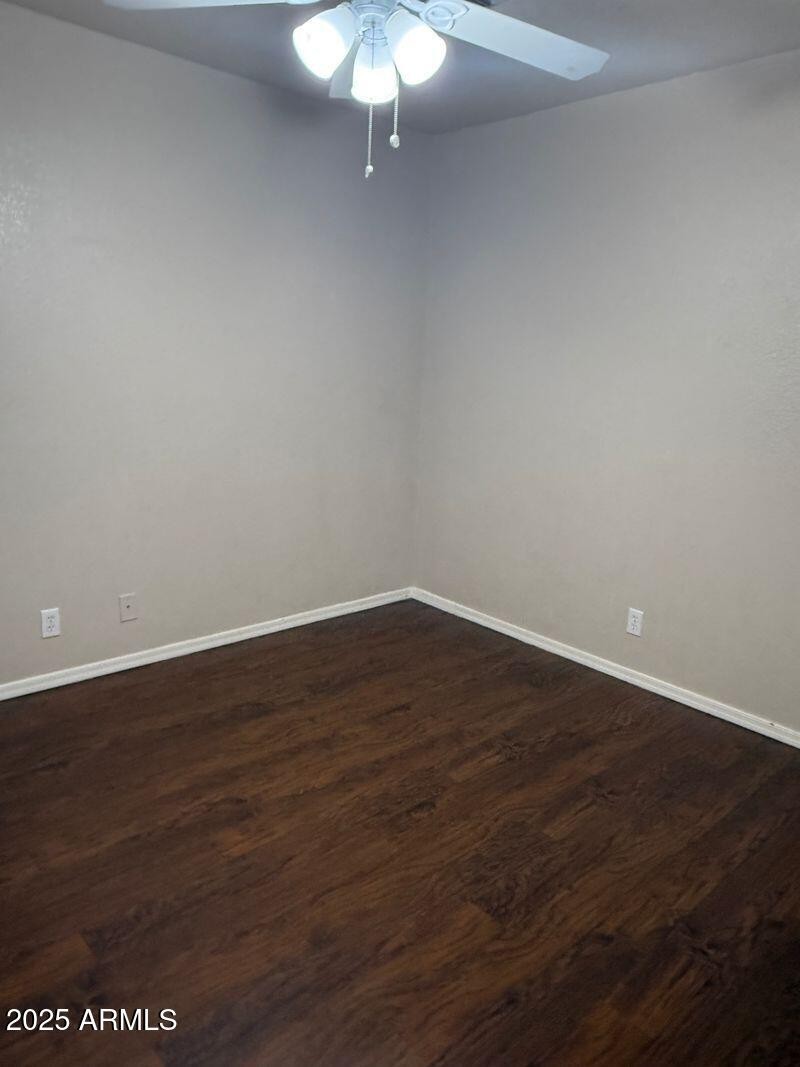 DEN