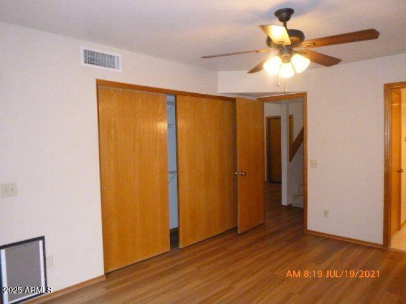 MASTER BED ROOM